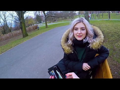 ❤️ Empassa el semen calent d'un desconegut per diners: una mamada al parc d'Eva Elfie ❤️❌ Vídeo porno a nosaltres ❌️❤